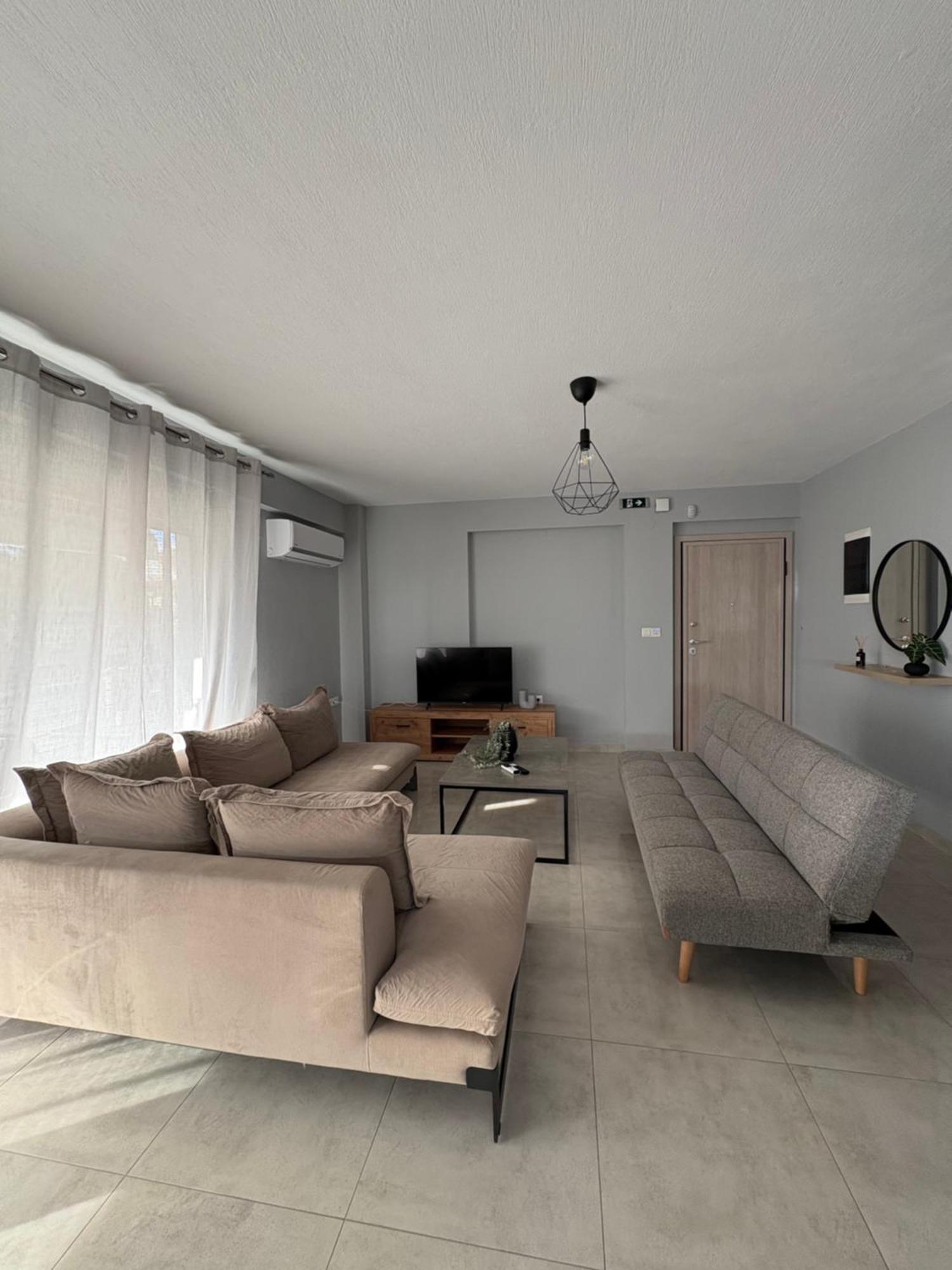 Elinor Apartments Flogita Exteriör bild