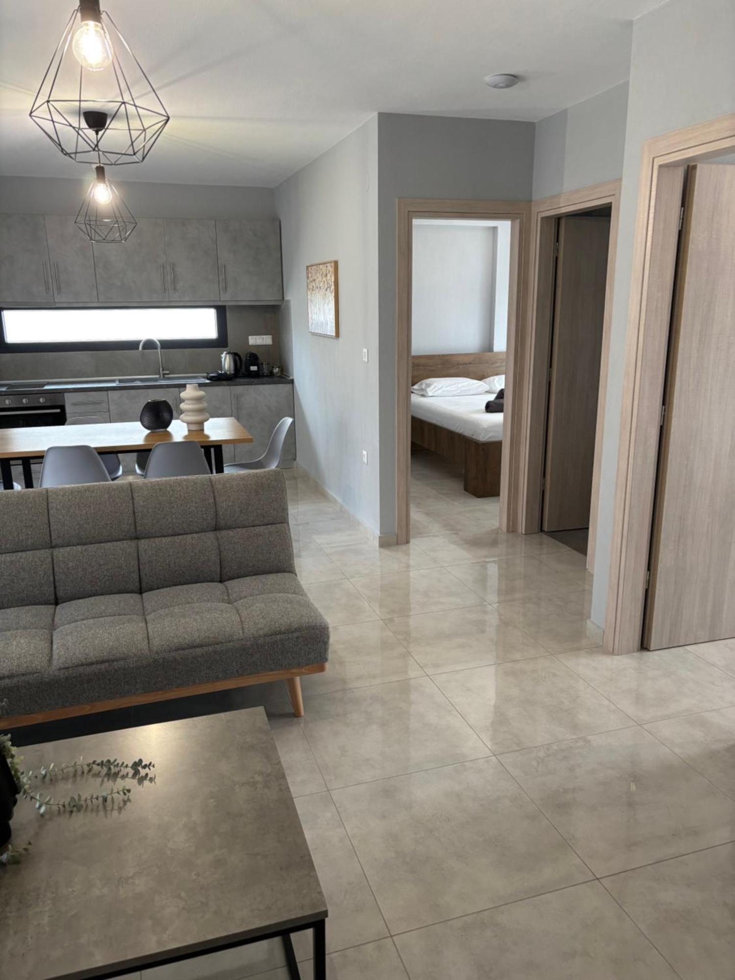 Elinor Apartments Flogita Exteriör bild