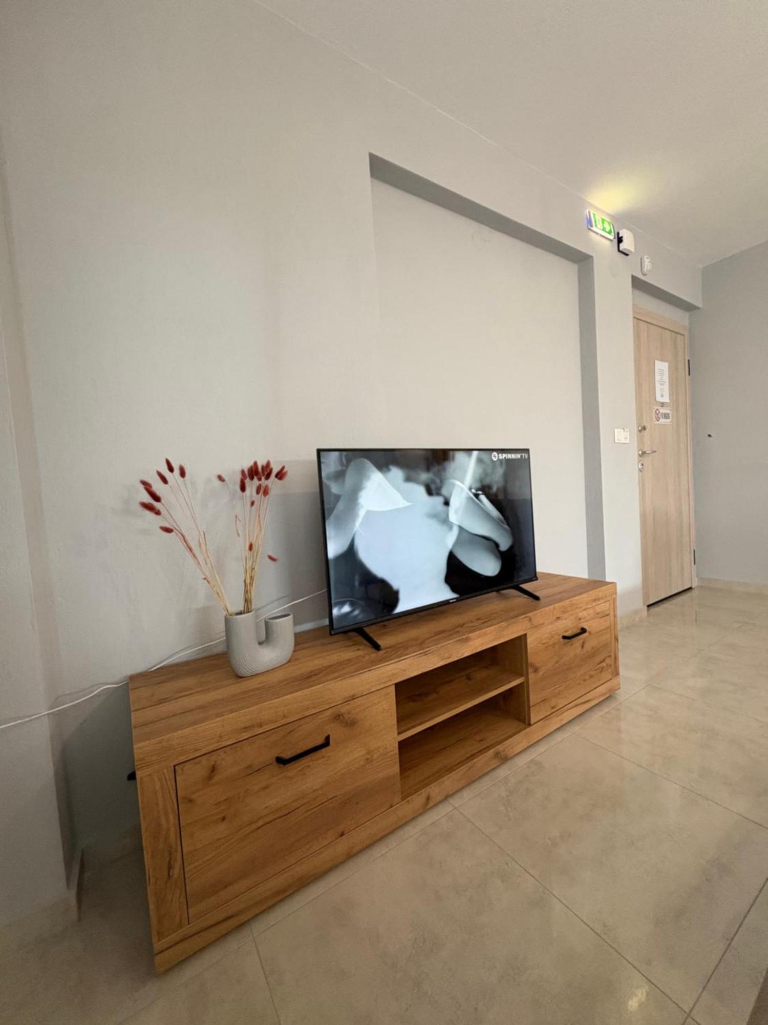 Elinor Apartments Flogita Exteriör bild