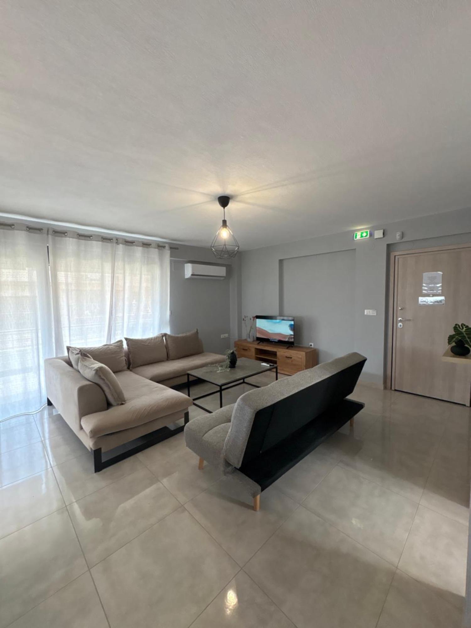 Elinor Apartments Flogita Exteriör bild