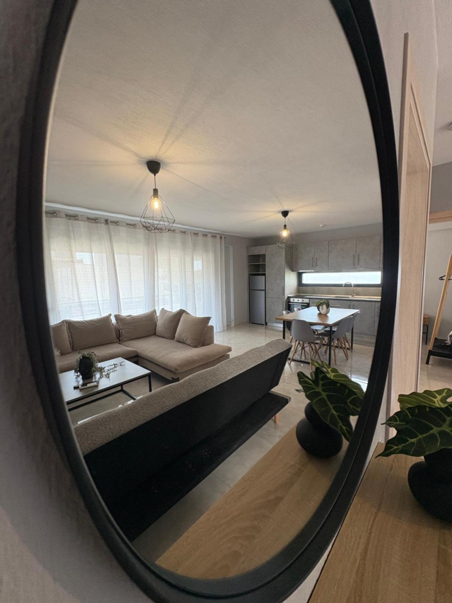 Elinor Apartments Flogita Exteriör bild
